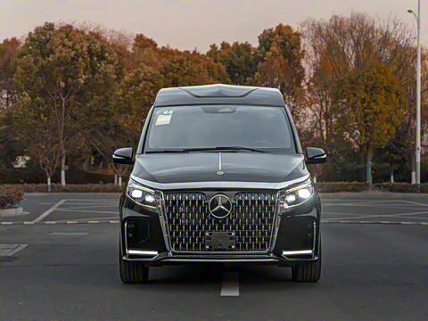 2025�� 2.0T �j������