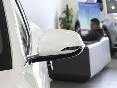 2025�� 735MAX 160kW