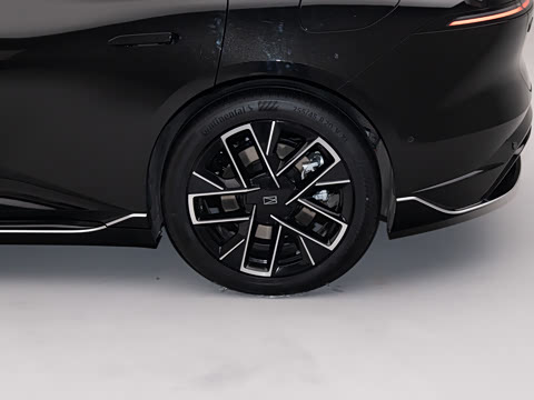 2025�� Max���̰�