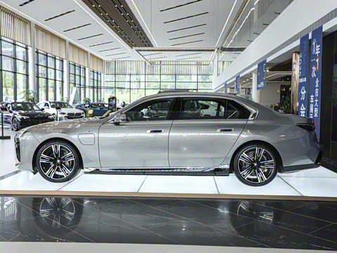 2023�� eDrive50L ����M�˶���װ