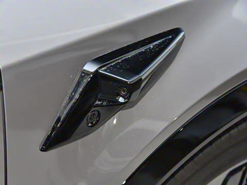 2025�� 550 PRO���а�