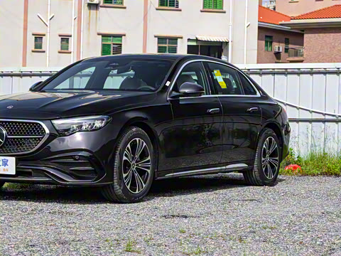 2025�� �Ŀ� E 260 L �˶���