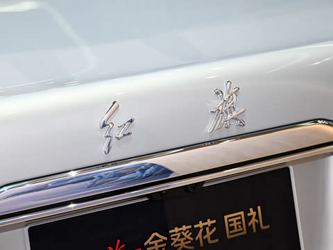 2025�� 4.0T V8 ��ͤ���϶��ư�