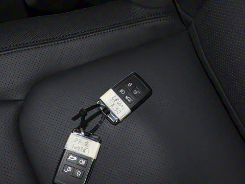 2023�� 110 3.0T P400 X-DYNAMIC HSE