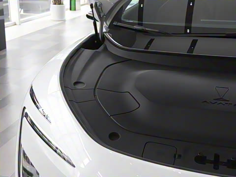 2025�� �Ŀ� Ultra���̰�