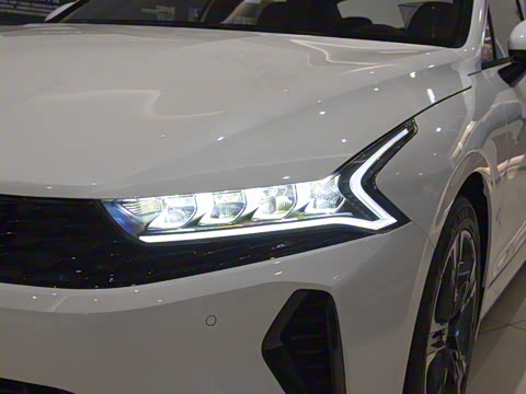 2025�� 2.0T ����