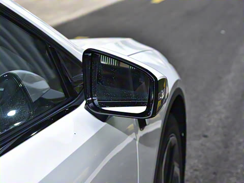 2025�� 530UltraǬ���Ǽ�ADS SE�����