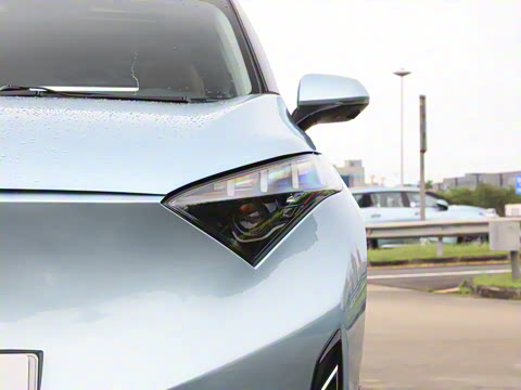 2022�� 7X-E ���������