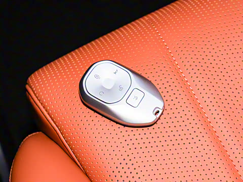 2025�� 180km Ultra ������