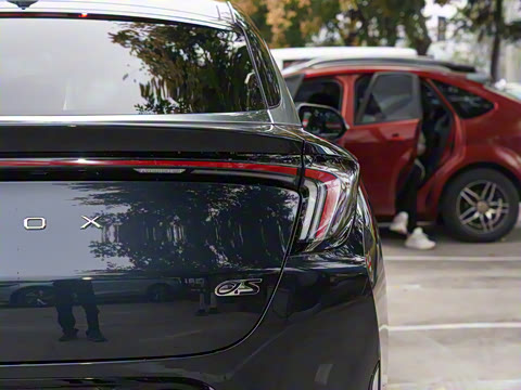 2022�� 525S 175kW