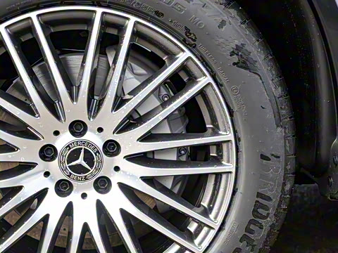 2025�� �Ŀ� GLC 300 L 4MATIC ������ 5��