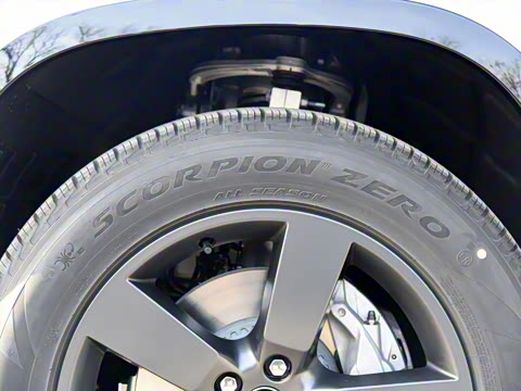 2023�� 110 3.0T P400 X-DYNAMIC HSE