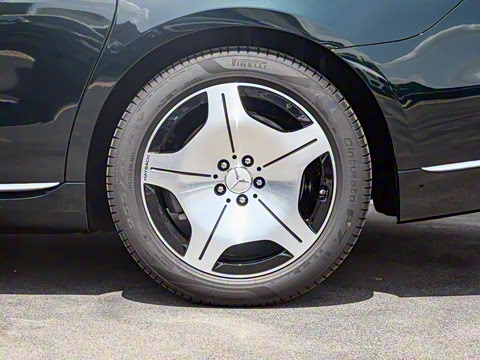 2025�� �Ŀ� S 480 4MATIC