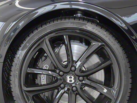 2024�� GT V8 Edition 8