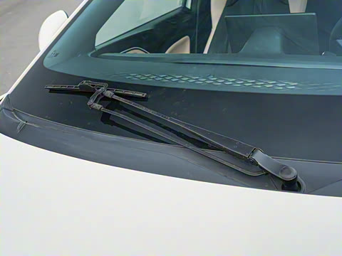 2025�� �Ǽݰ� 305km ���ɰ�