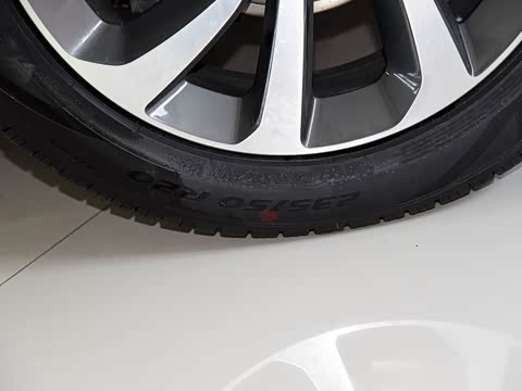 2020�� 249PS R-Dynamic ���ܰ�