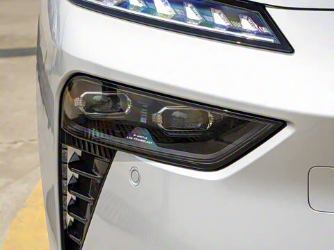 2025�� ���� 550ProѲ����