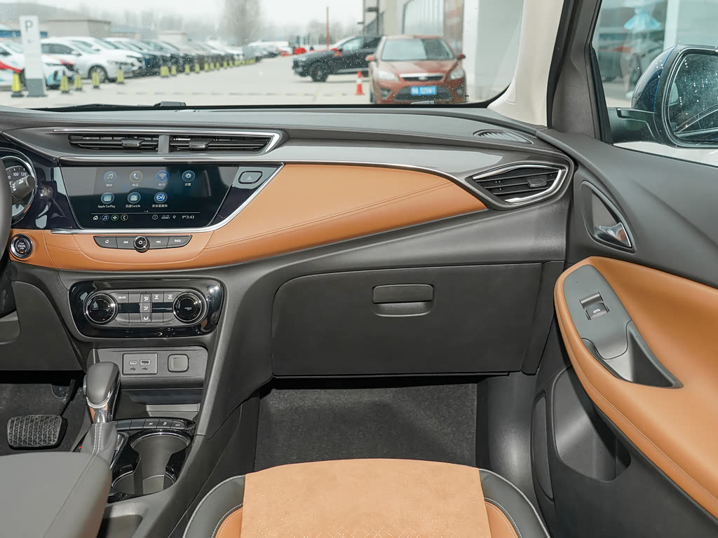 Buick Encore GX I, Внедорожник 5 дв.: фото поколения