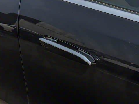 2025�� �Ŀ� E 260 L �˶���