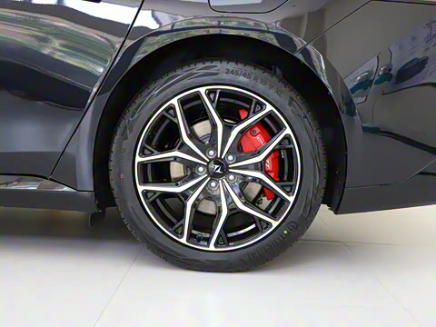 2025�� ���� 550ProѲ����