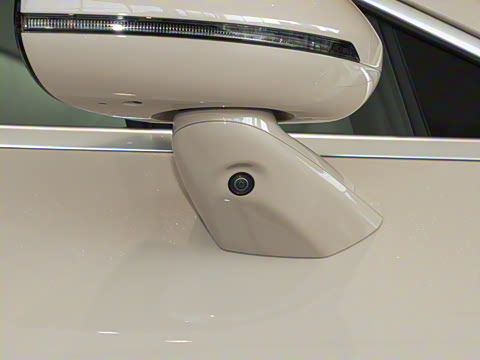 2025�� 705km Pro