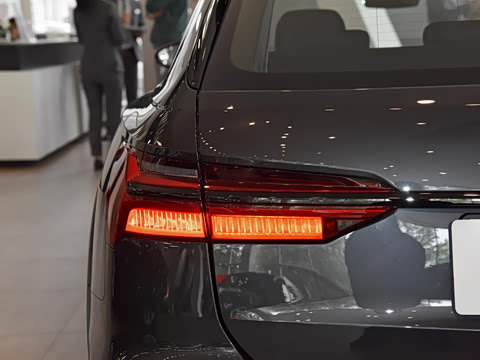 2023�� allroad quattro 55 TFSI ��̽�ռҰ�