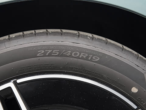 2025�� E 300 ʱ�����˶���