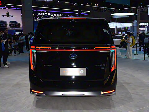 2025�� Ǭ��ϵ�� Ultra ͷ�Ȳ�