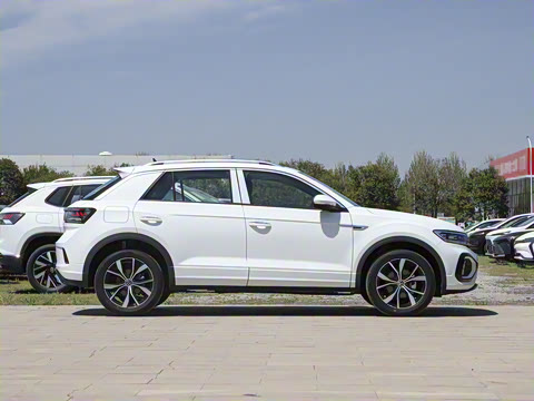 2025�� �Ŀ� 300TSI DSG���������