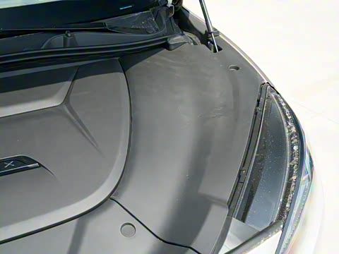 2025�� 735MAX 175kW