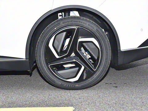 2025�� 530UltraǬ���Ǽ�ADS SE�����