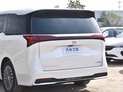 2025�� 2.0T ����������