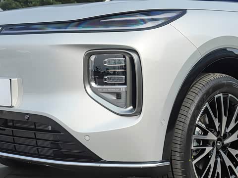 2025�� 215�콢PLUS