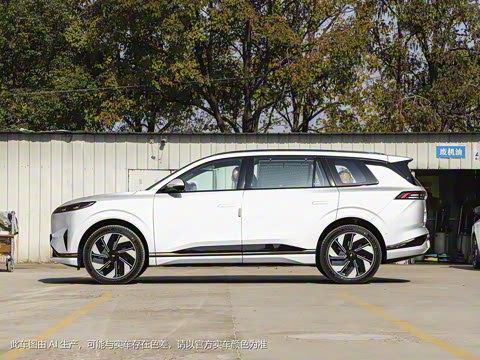 2025�� 636Max����� 5��