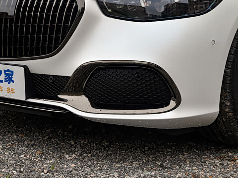 2025�� �Ŀ� S 680 4MATIC ��ҹ��