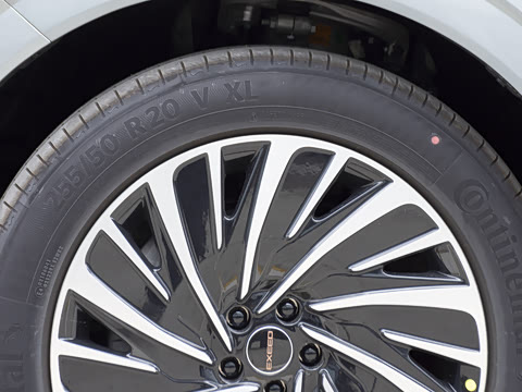 2025�� ���� 240 Max��������������ʻ