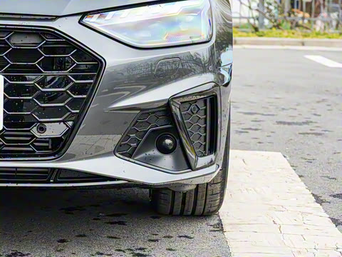 2025�� 200���������� 40 TFSI ���������� B&O ��ҹ��