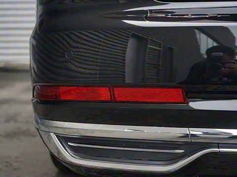 2019�� Plus A8L 55 TFSI quattro �����