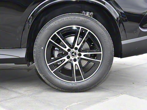 2025�� �Ŀ� GLC 260 L 4MATIC ������