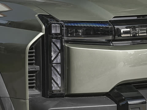 2025�� 501���������