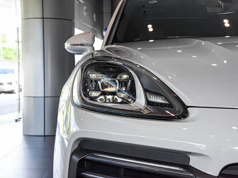 2023�� Cayenne E-Hybrid 2.0T �����