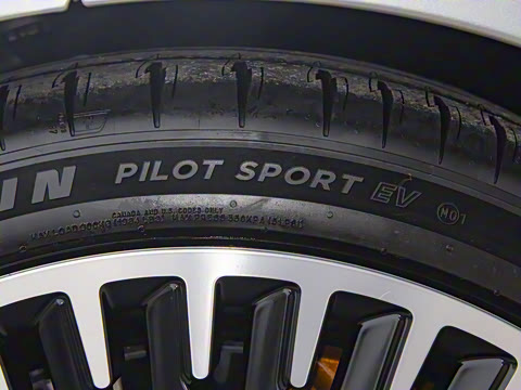 2022�� AMG EQS 53 4MATIC+