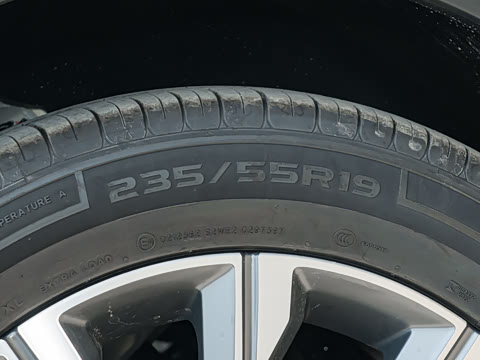 2025�� 2.0T ��������� 5��