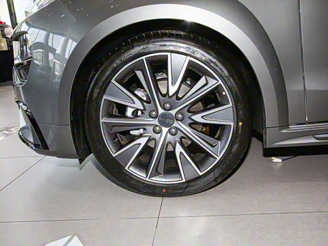 2022�� 2.0TD Plus