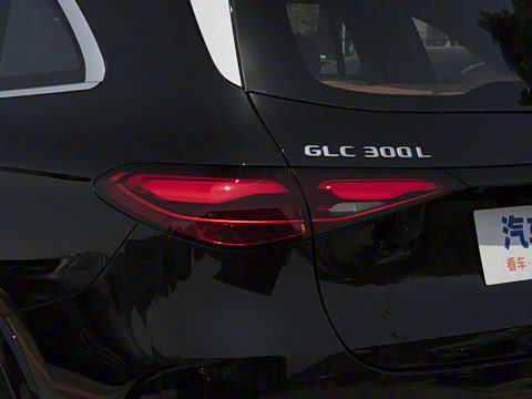 2025�� �Ŀ� GLC 300 L 4MATIC ������ 7��