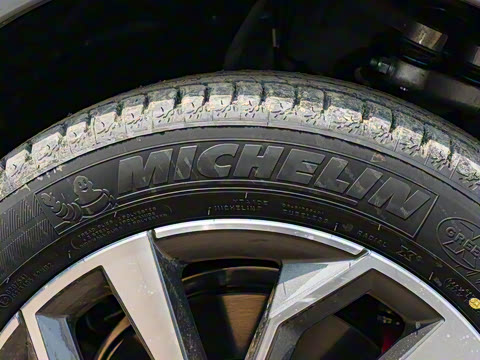 2025�� 45�����ذ� 40 TFSI ����������