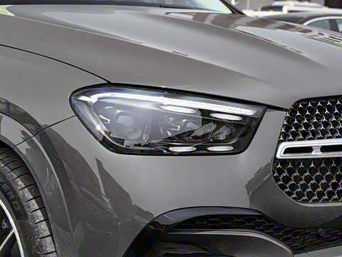 2025�� �Ŀ� GLE 450 4MATIC ������