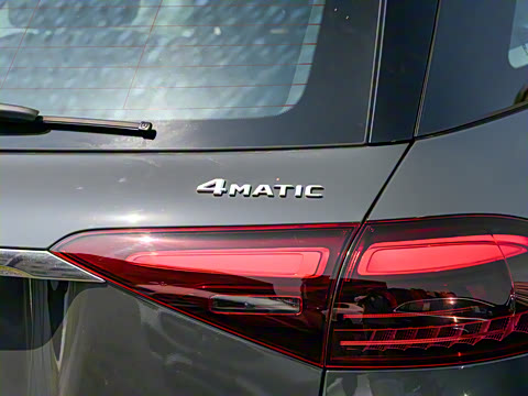 2025�� �Ŀ� GLE 450 4MATIC ������