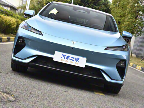 2025�� 300Ultra  �����Ǽ�AD PRO���̰�