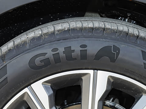 2025�� 2.0T ��������� 5��